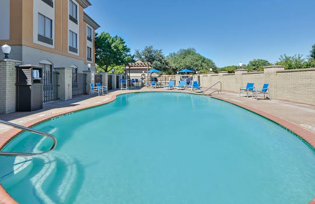 Holiday Inn Express & Suites Dallas - Duncanville By Ihg-1