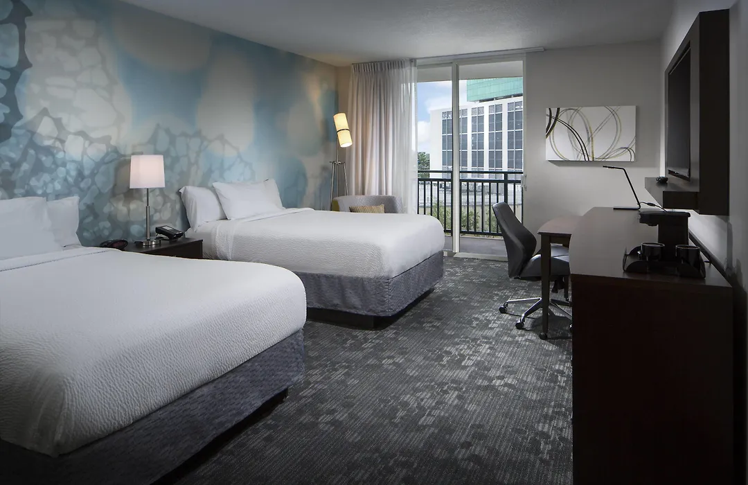Courtyard Miami Dadeland-1