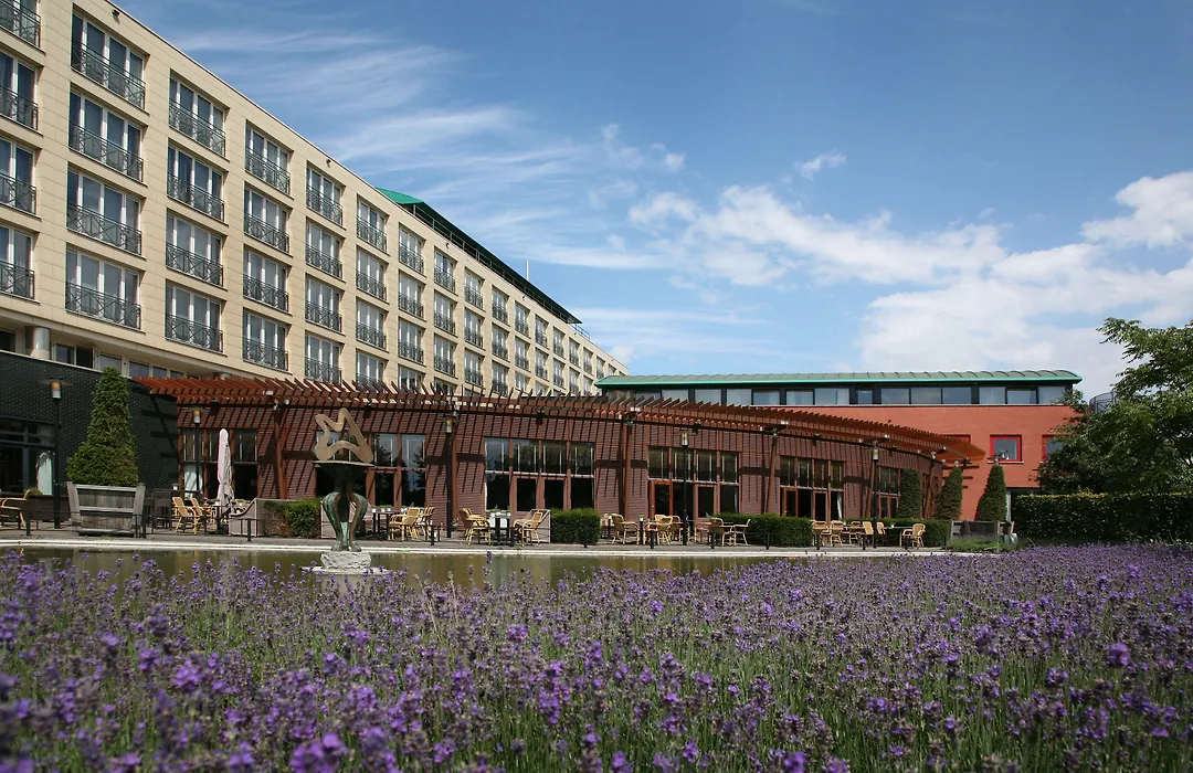 Van Der Valk Hotel Maastricht-1