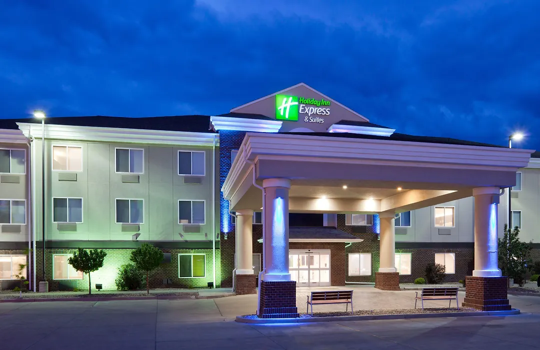 Holiday Inn Express & Suites - Dickinson By Ihg-1