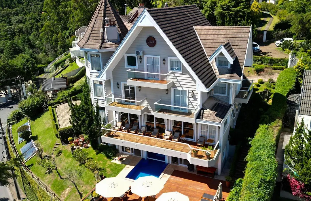L.A.H. Hostellerie-1