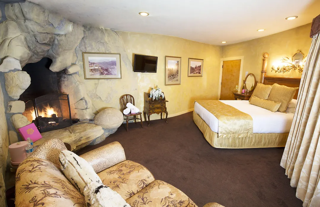Madonna Inn-1