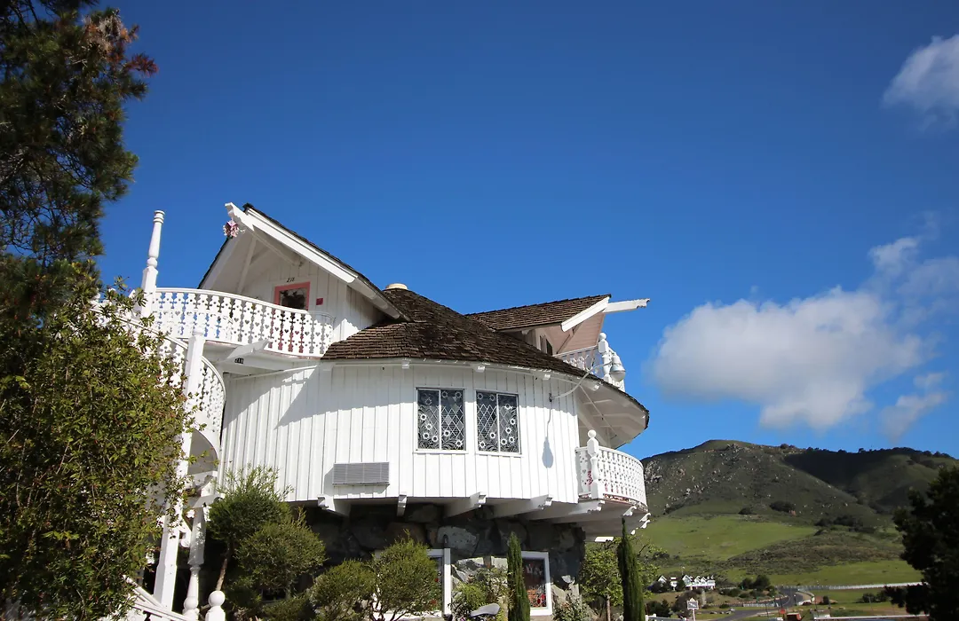 Madonna Inn-1