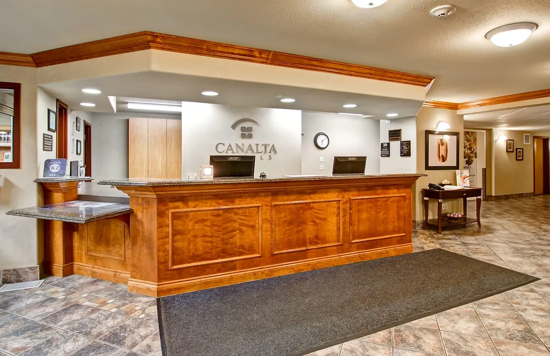 Ramada By Wyndham Ponoka-1