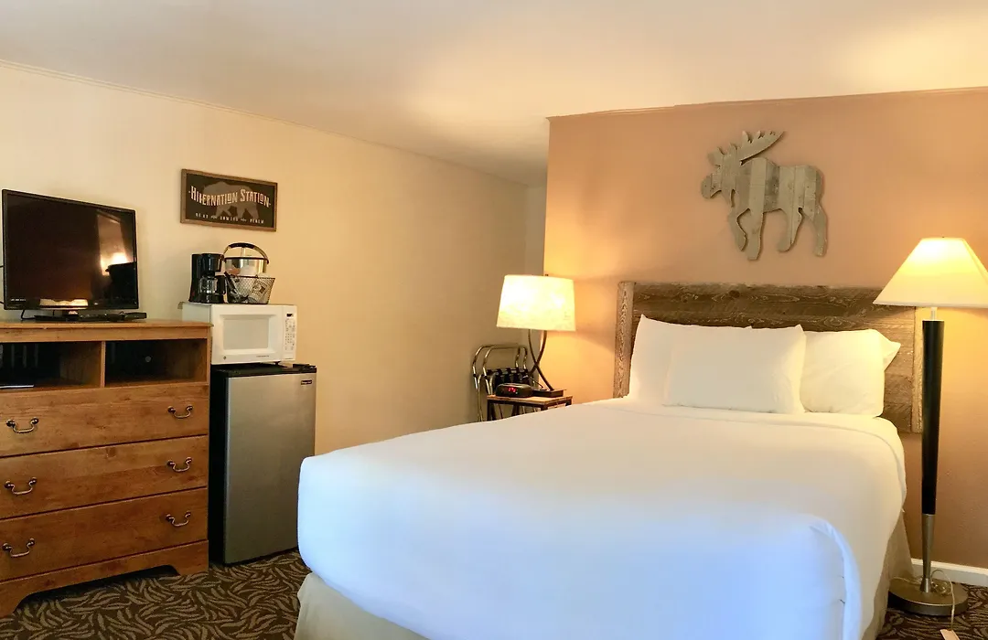 Estes Mountain Inn-1