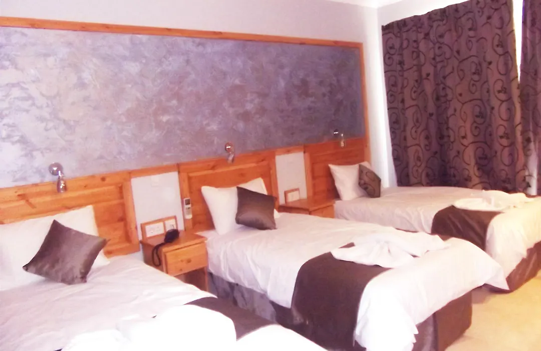 Alexandra Hotel-1