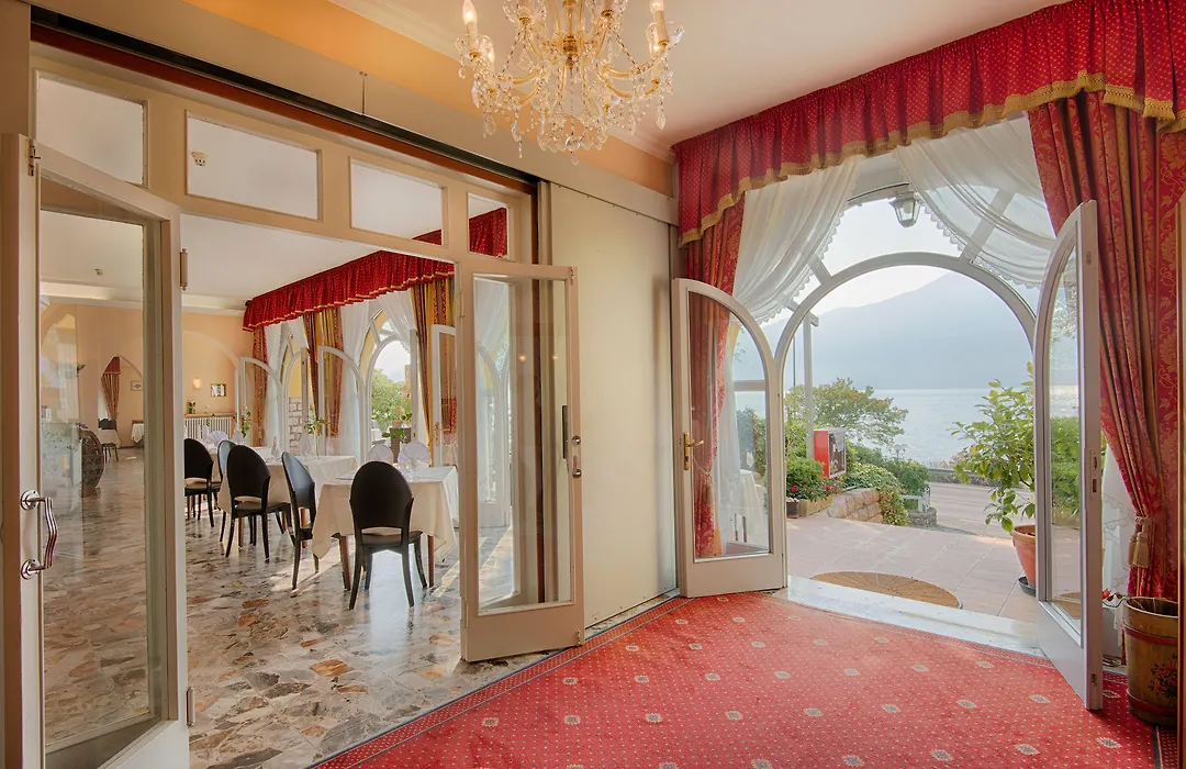 Hotel Orione - Lake Front Hotel-1