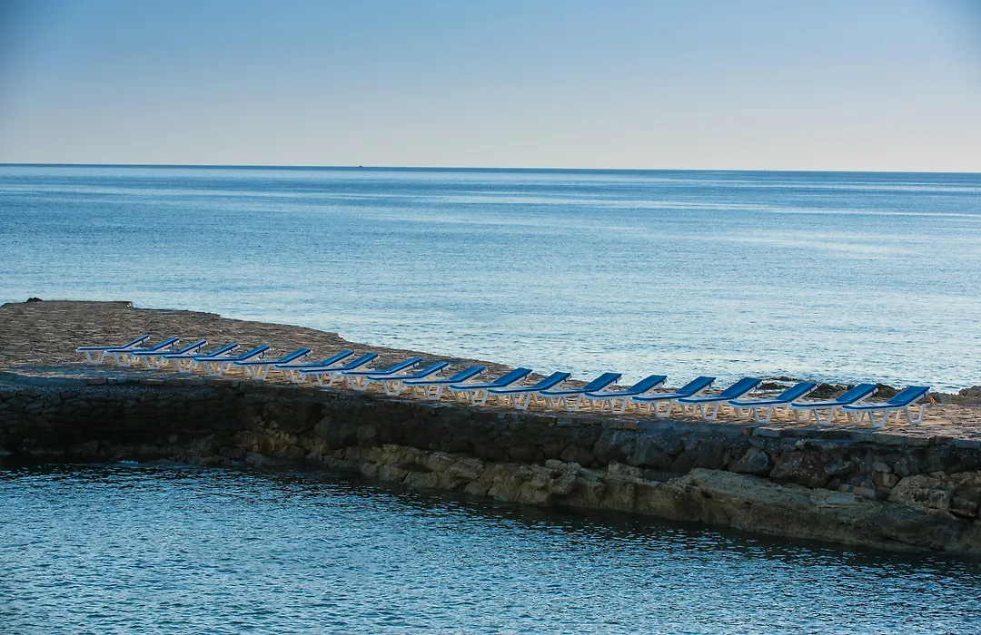 Silva Beach Hotel-1