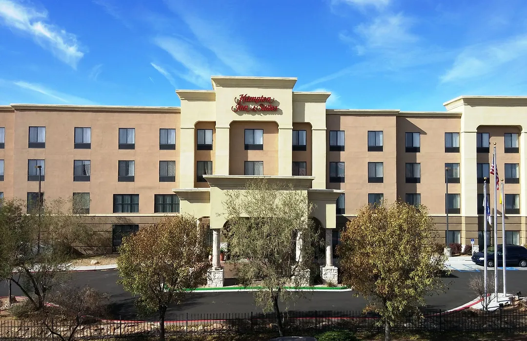 Hampton Inn & Suites - Coors Road-1
