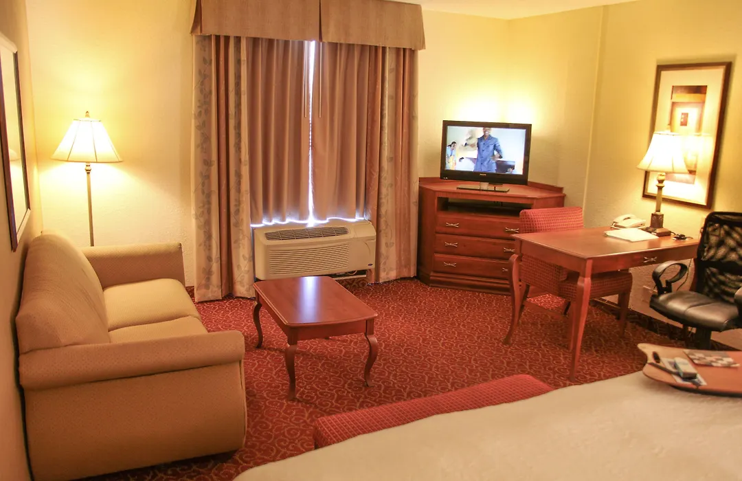 Hampton Inn & Suites Grenada-1