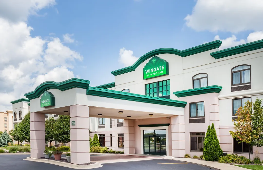 Wingate By Wyndham Peoria - Complimentary Area Shuttle-1