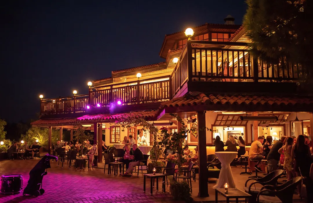Montana Pine Resort-1