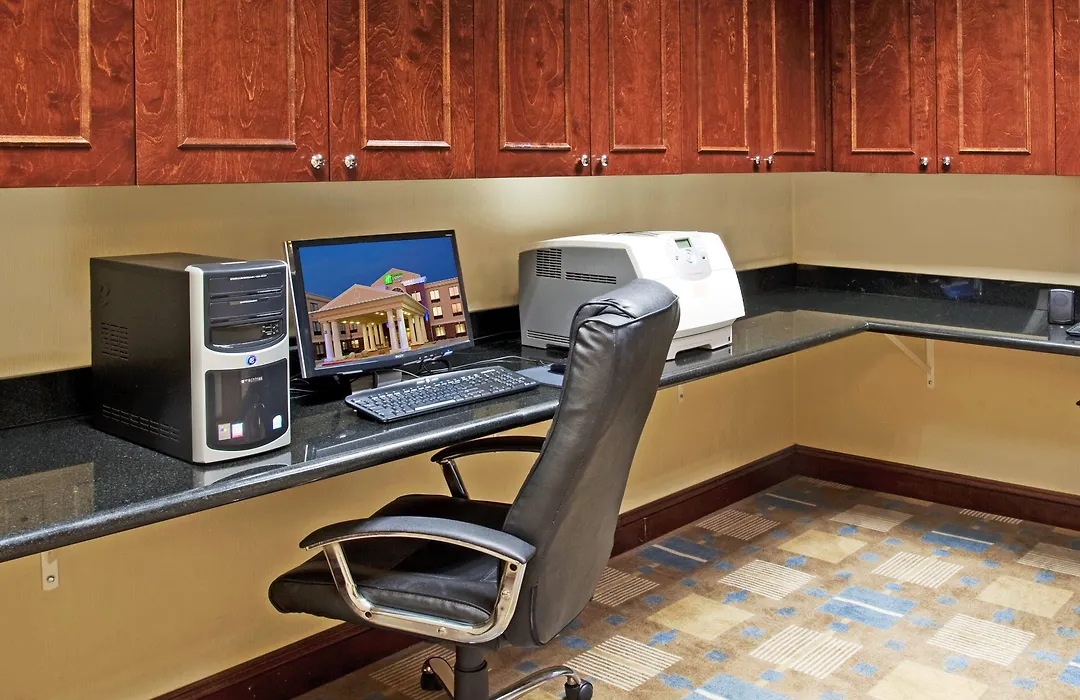 Holiday Inn Express & Suites Buffalo By Ihg-1