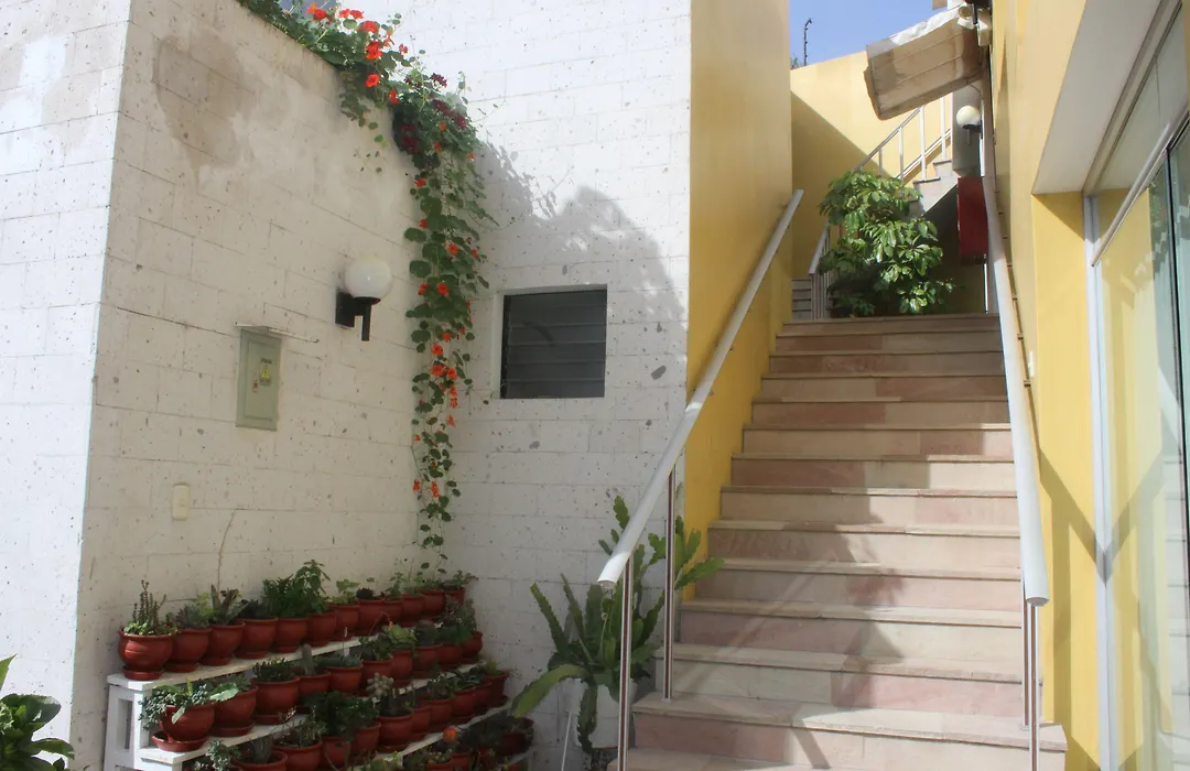 Hotel La Gruta-1