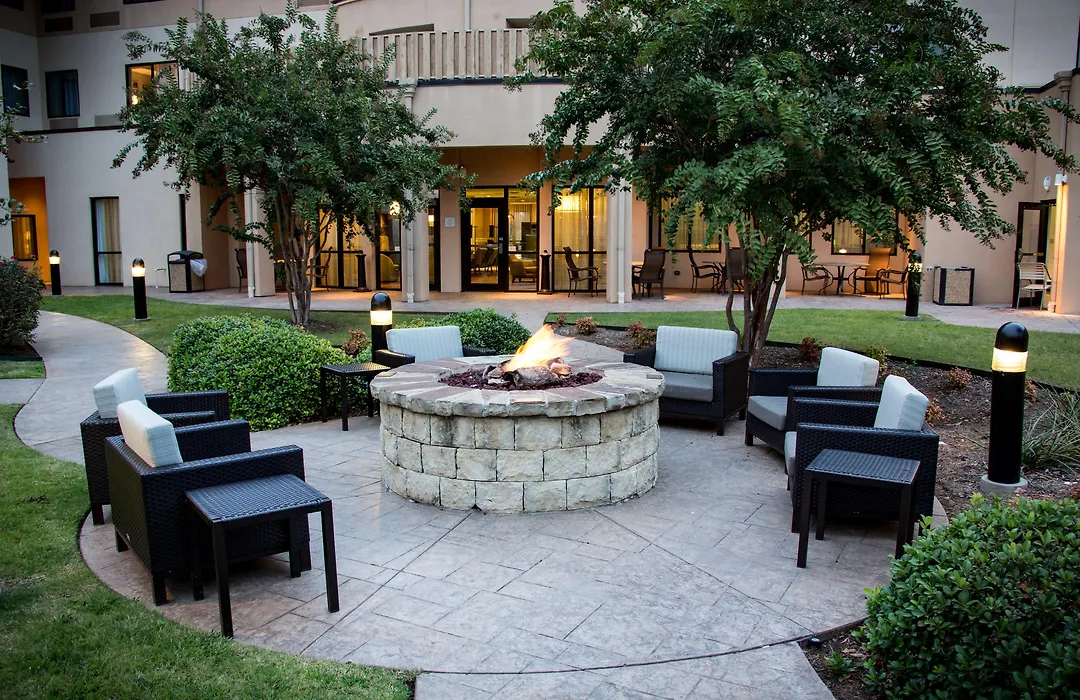 Courtyard By Marriott Norman-1