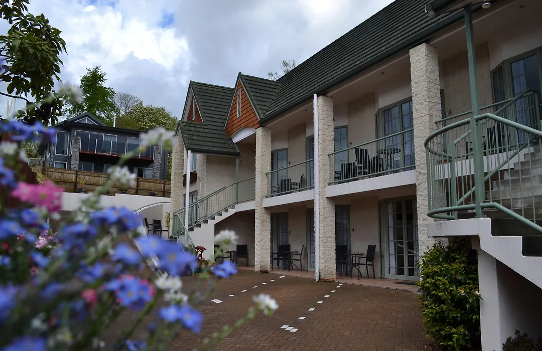 Colonial Lodge Motel-1