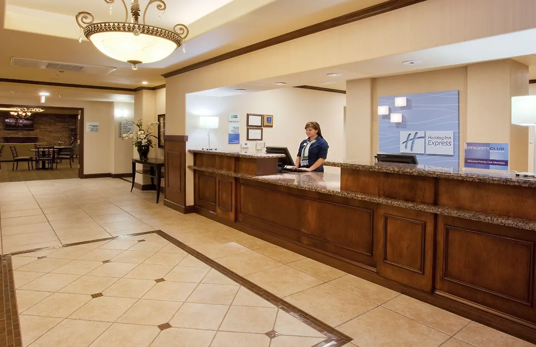 Holiday Inn Express & Suites Dinuba West By Ihg-1