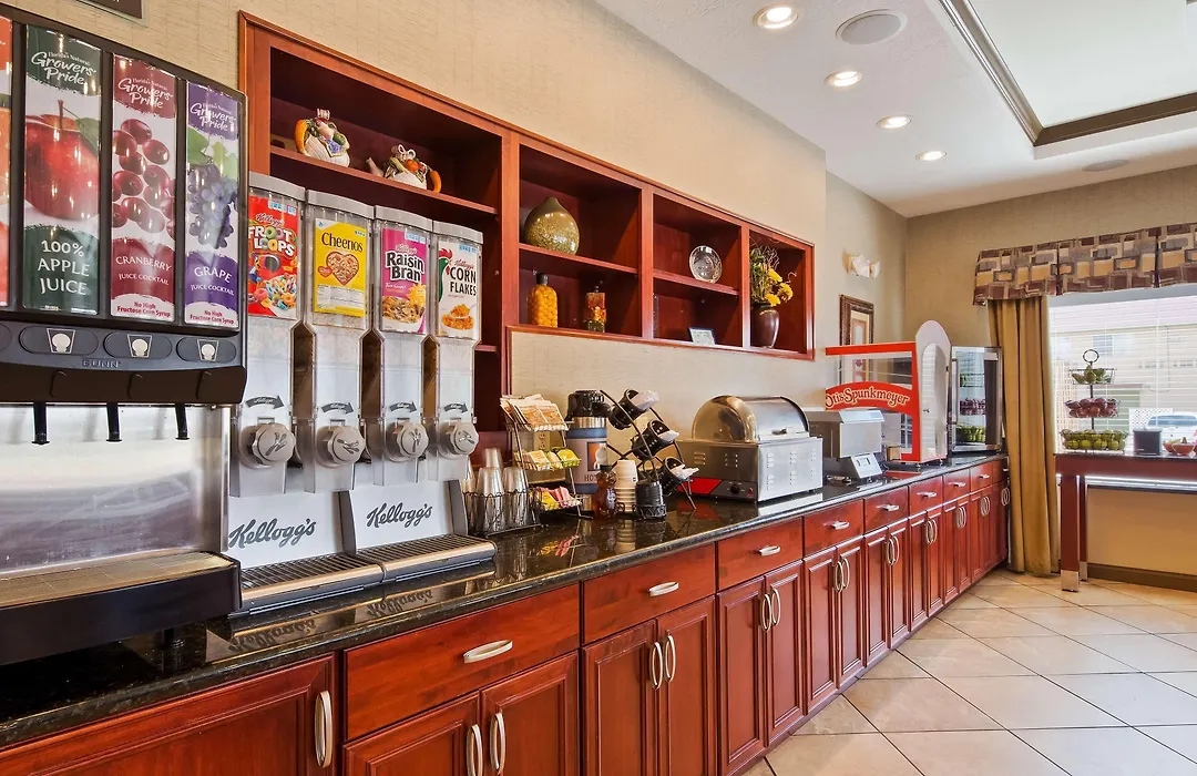 Best Western Plus Montezuma Inn And Suites-1