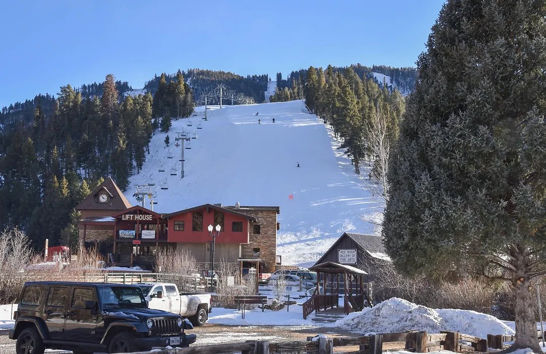 Alpine Lodge Red River-1