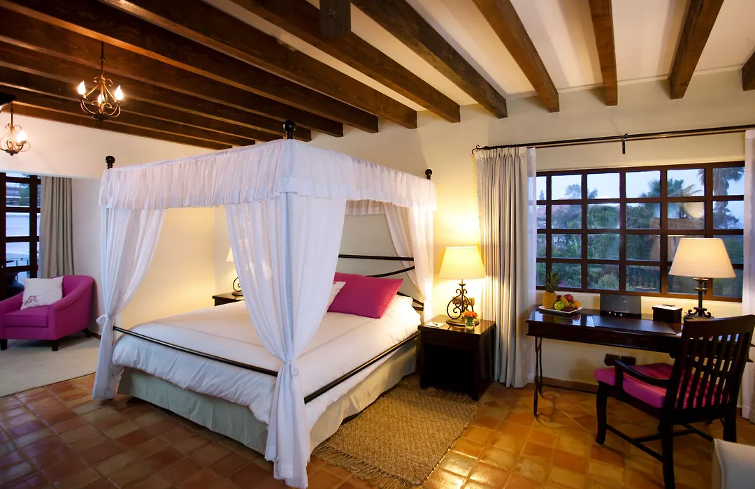 Guaycura Boutique Hotel, Beach Club & Spa-1