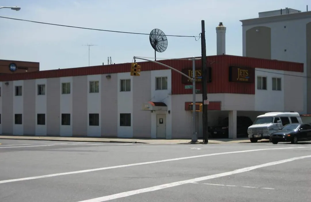 Jets Motor Inn-1