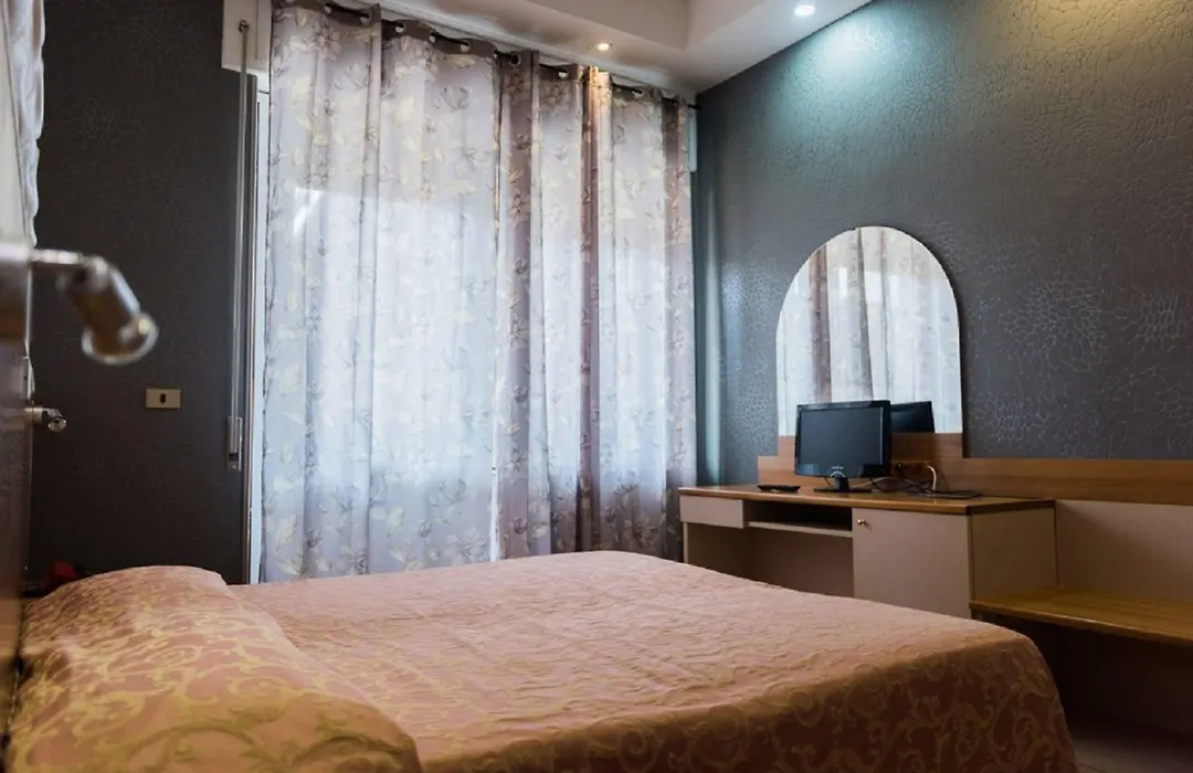 Hotel Royal-1