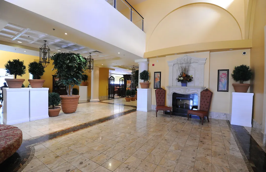 Monte Carlo Inn & Suites Downtown Markham-1