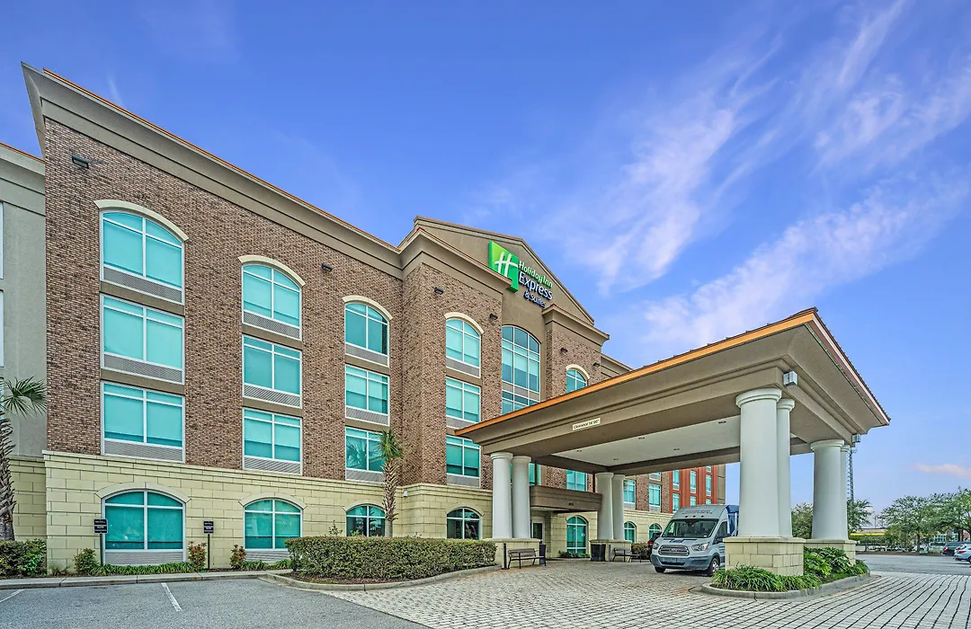 Holiday Inn Express & Suites Charleston Arpt-Conv Ctr Area By Ihg-1