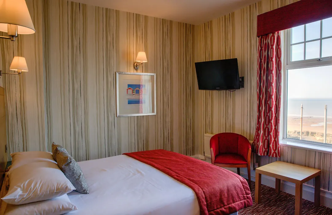 Cliffs Hotel-1