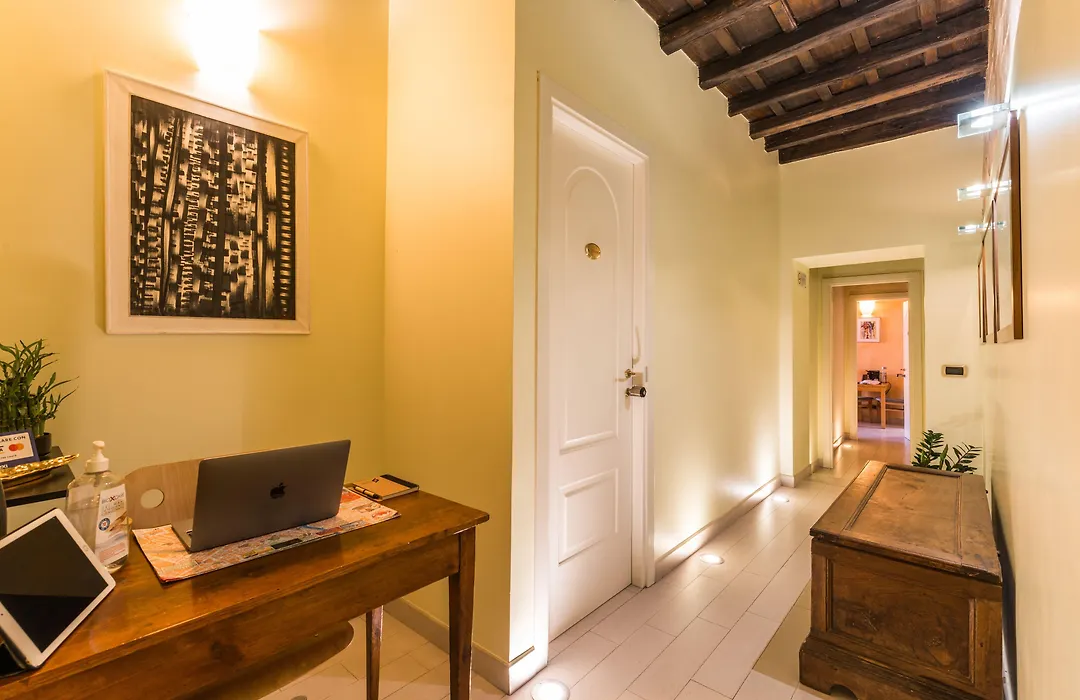 TrinitaDeiMonti Guest House-1