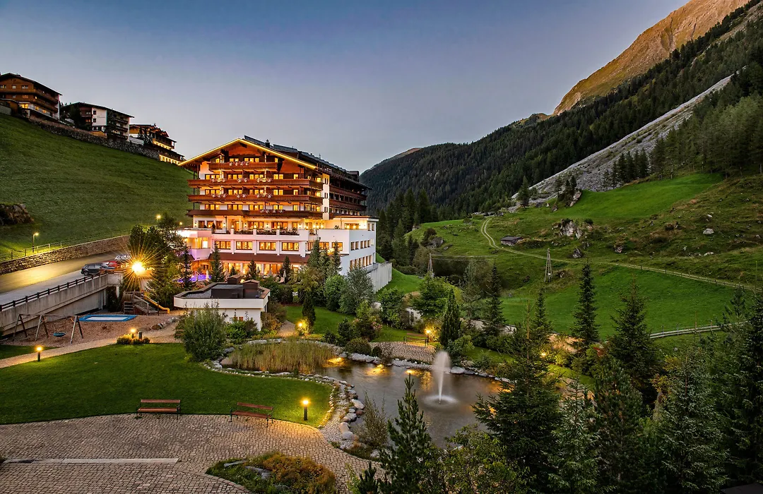 Hotel Alpenhof-1