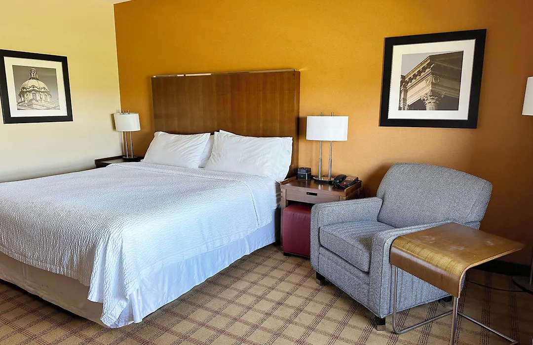 Four Points By Sheraton Edmonton Gateway-1