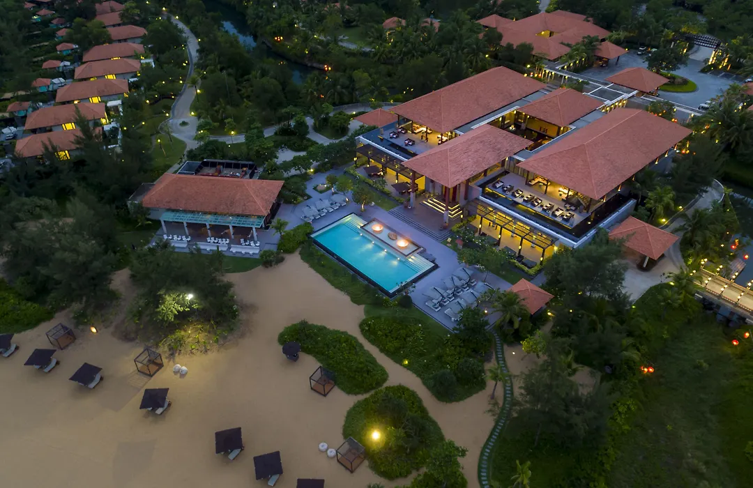 Banyan Tree Lang Co-1