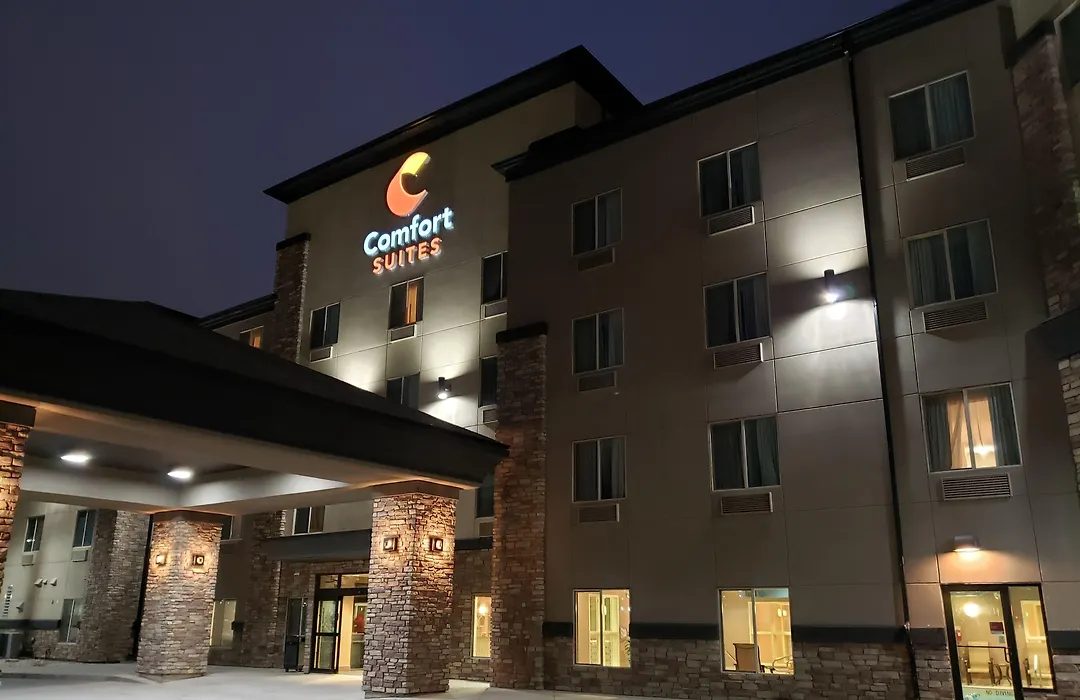 Comfort Suites-1