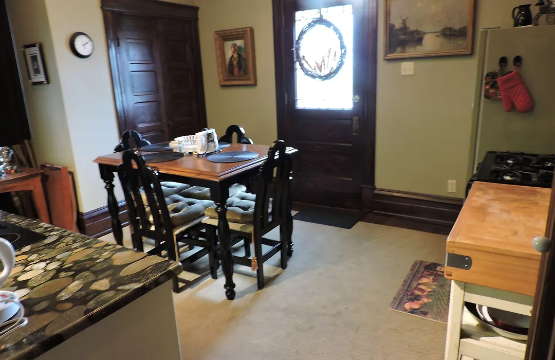 South Broadway Manor B&B - Near Fallingwater, Ohiopyle State Park, Hiking & Biking Trails Gap-1