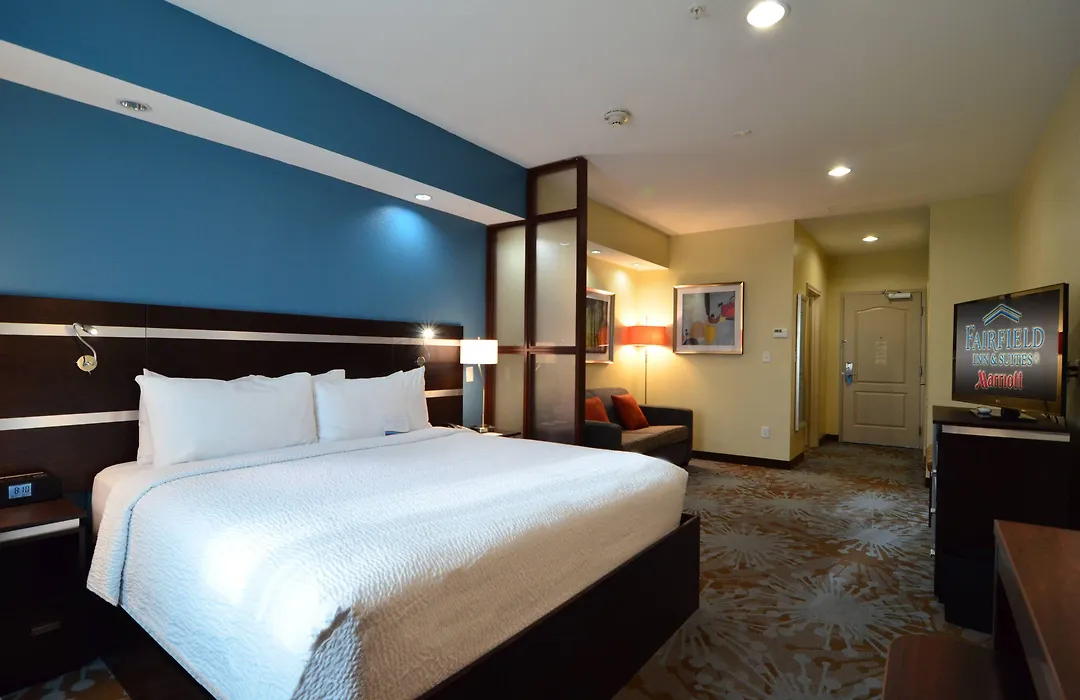 Fairfield Inn And Suites By Marriott North Spring-1
