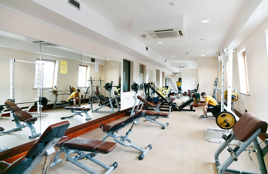 Hibernian Hotel & Leisure Centre-1