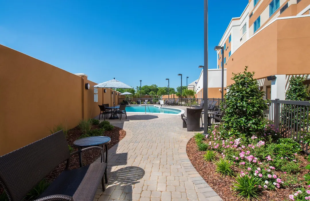 Courtyard By Marriott Columbus-1