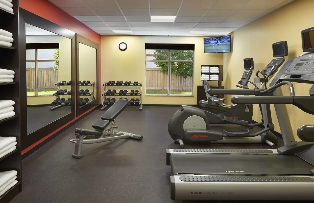 Towneplace Suites By Marriott Thunder Bay-1