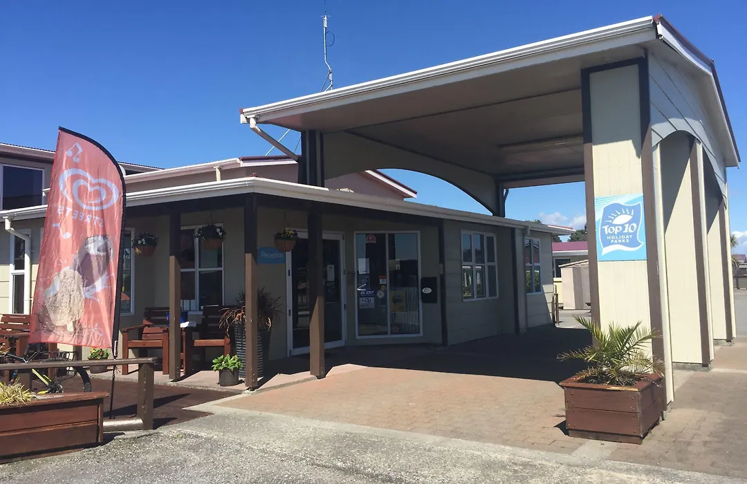 Greymouth Seaside Top 10 Holiday Park-1
