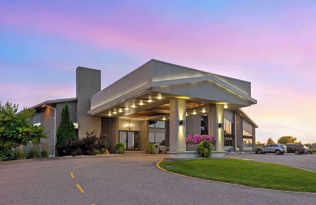Best Western Pembroke Inn & Conference Centre-1