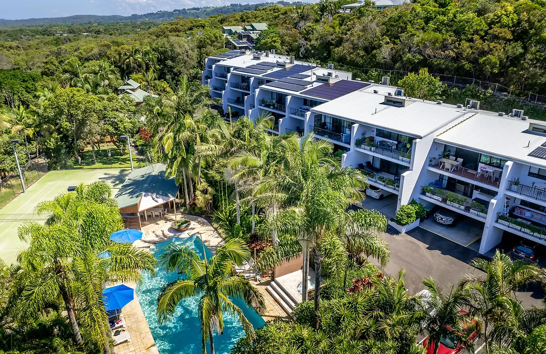 The Oasis Apartments And Treetop Houses-1