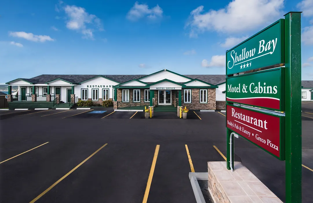Shallow Bay Motel & Cabins Conference Centre-1