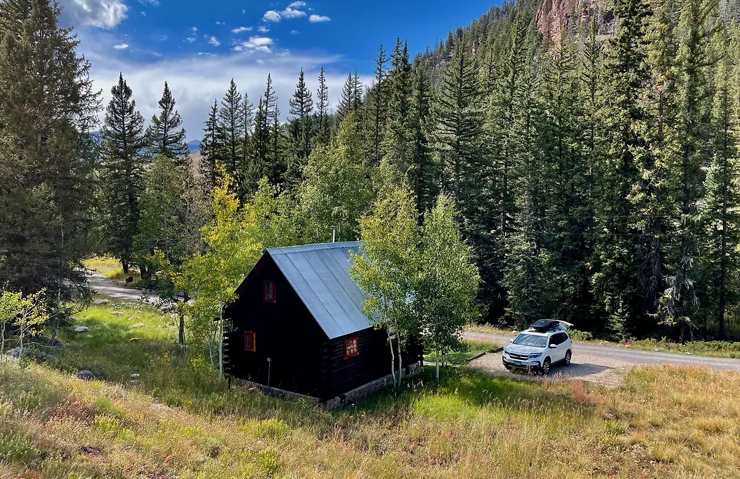 Pioneer Guest Cabins-1