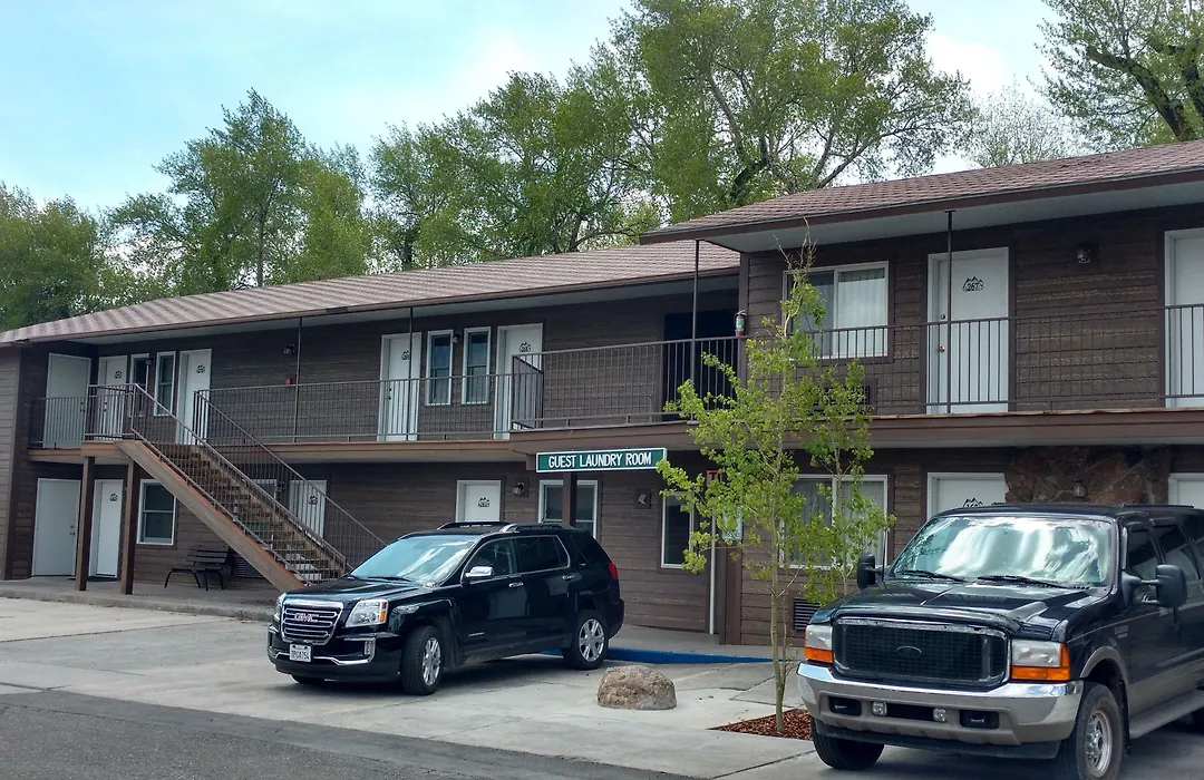 Stagecoach Inn & Suites-1