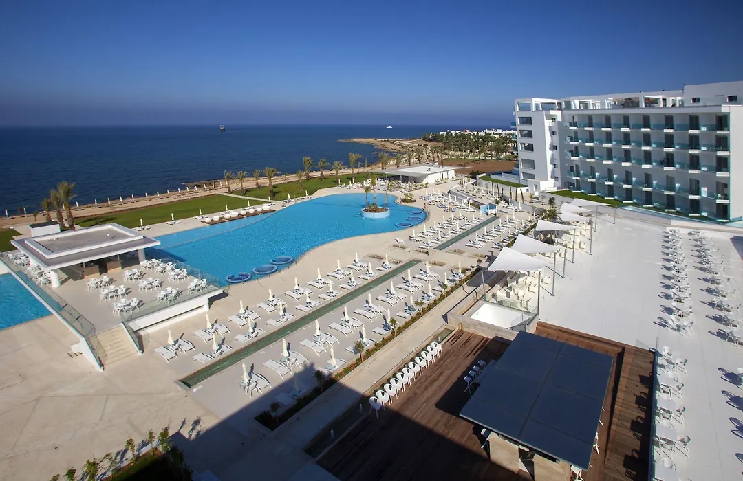 King Evelthon Beach Hotel & Resort-1