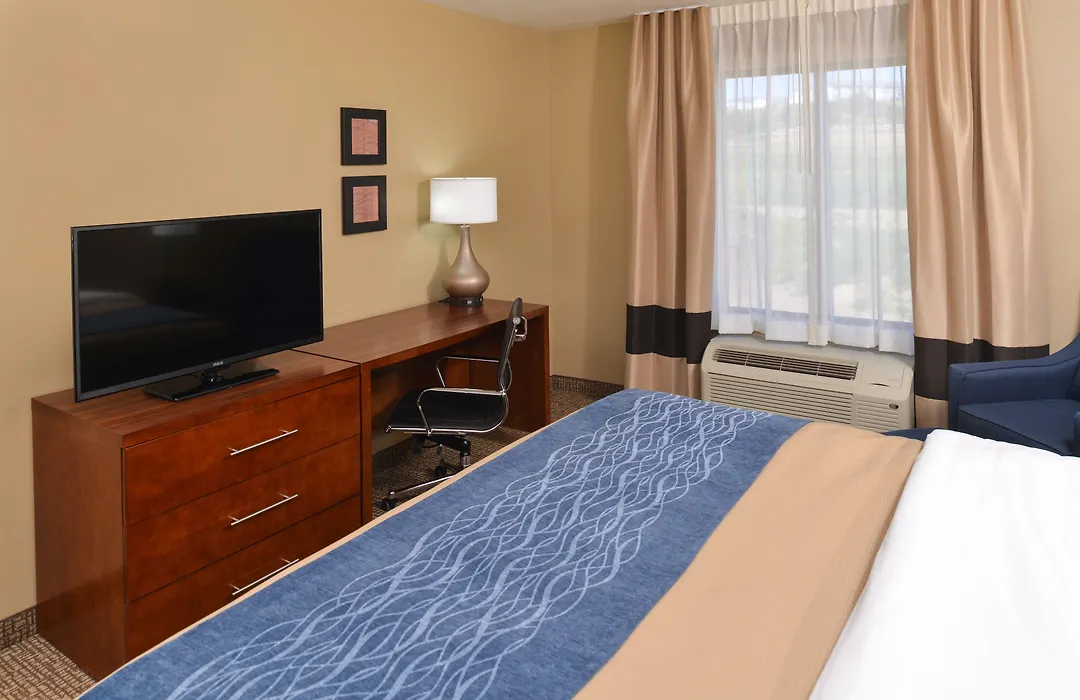 Comfort Inn & Suites Mandan - Bismarck-1