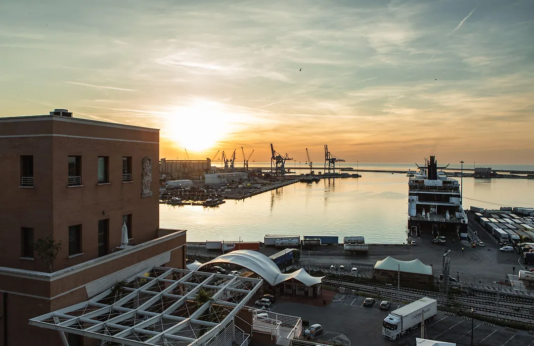 Seeport Hotel-1