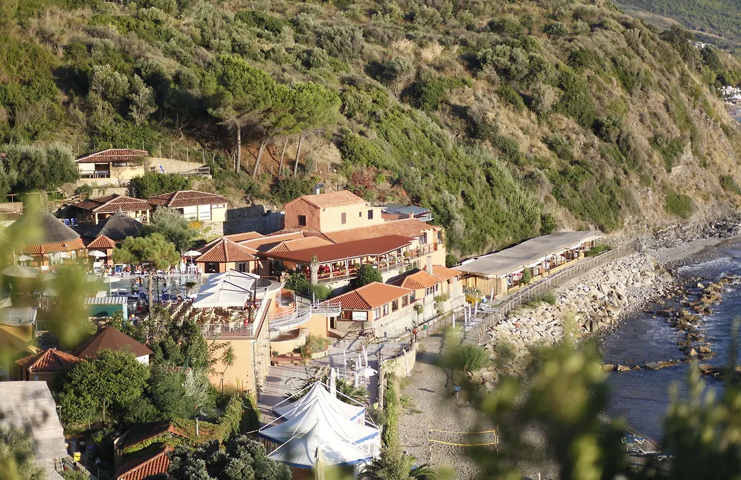 Resort Baia Del Silenzio-1