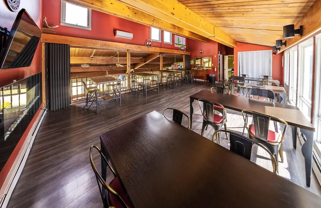 The Iona Heights Inn-1